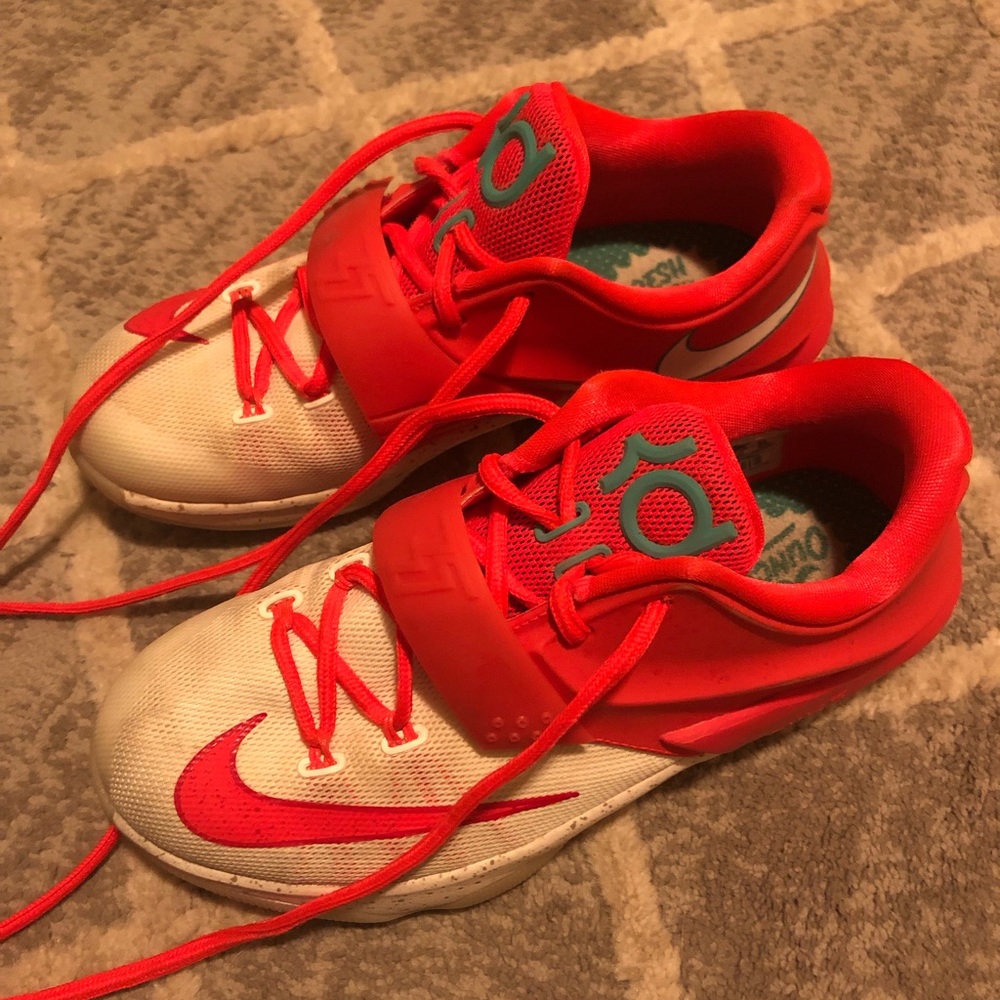 Youth Nike KD Eggnogs.